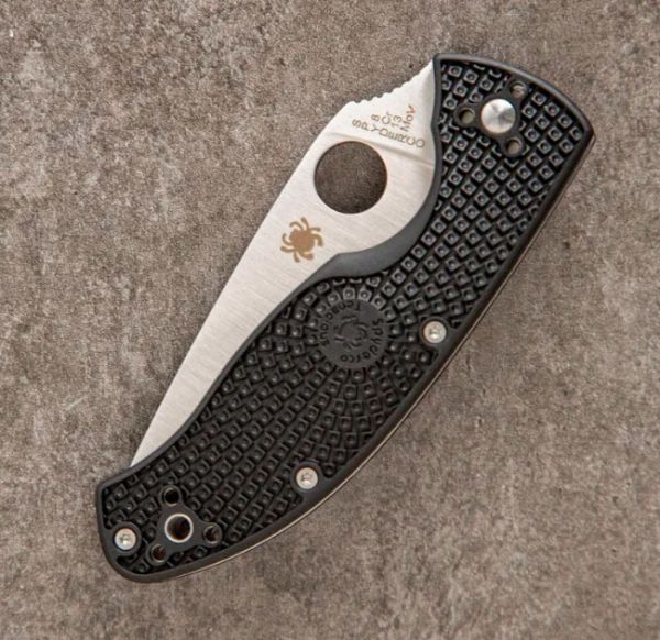 Складной нож Spyderco Tenacious Lightweight C122