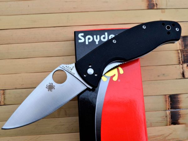 Складной нож Spyderco Tenacious Lightweight C122