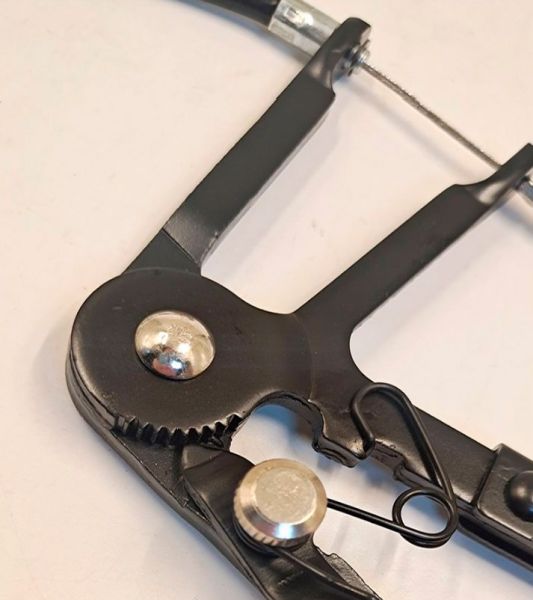 Клещи сьемник для хомутов с гибким захватом VAG